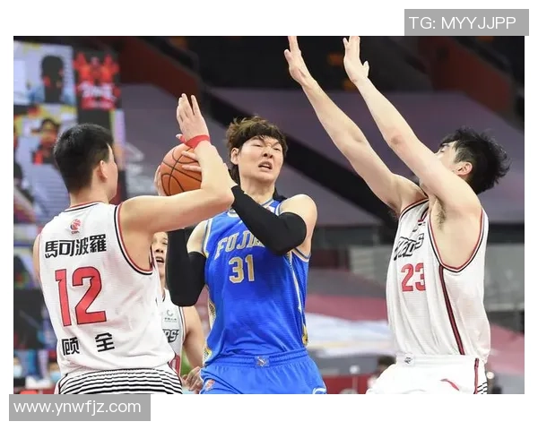 深圳篮球队比赛经验分析与提升策略探讨